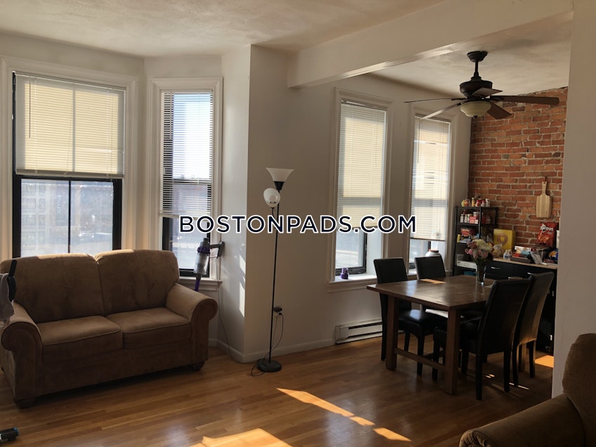 Boston - $4,350 /month