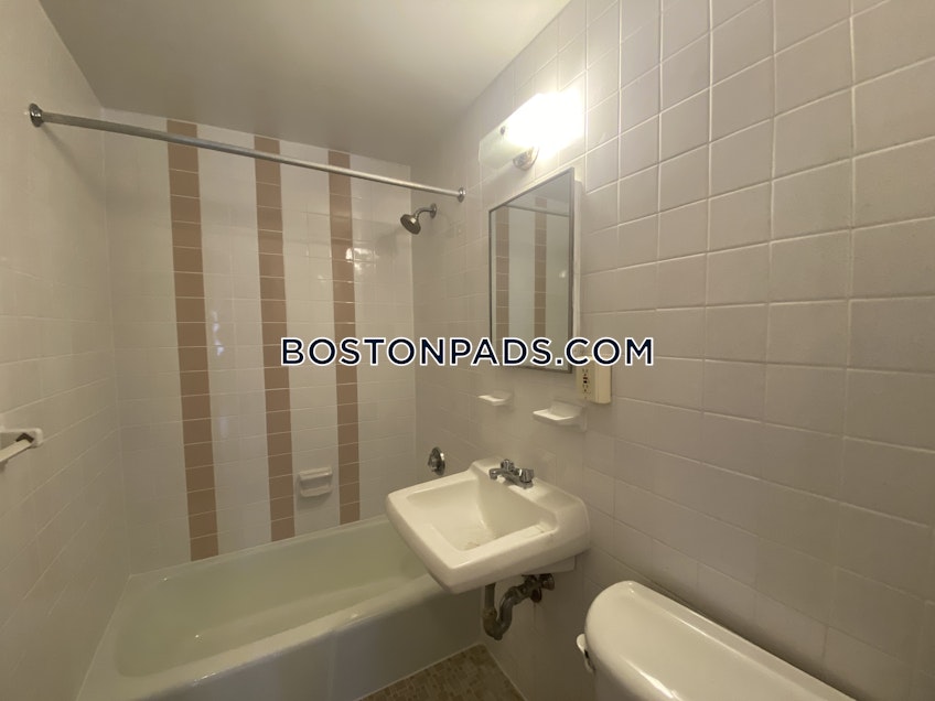 Boston - $1,350 /month