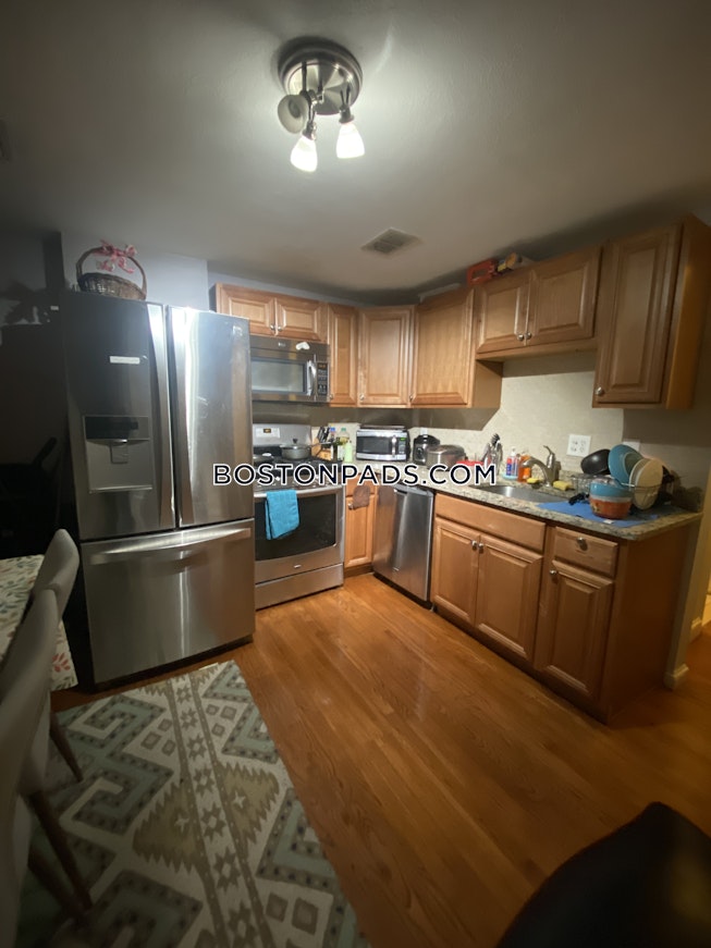 Boston - $4,500 /mo