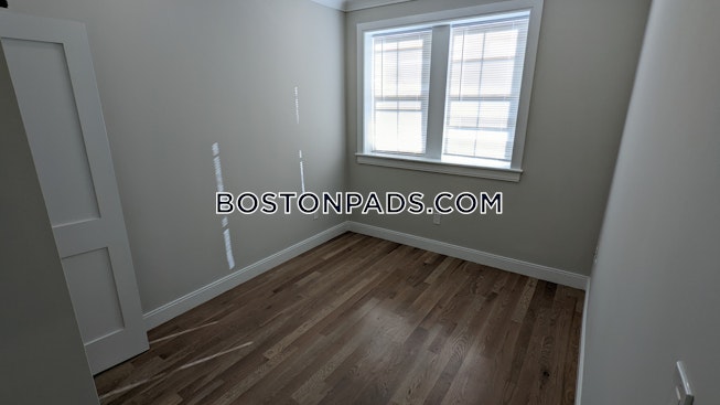 Boston - $4,300 /mo