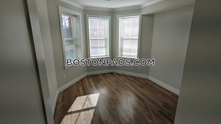 Englewood Ave. Boston picture 10