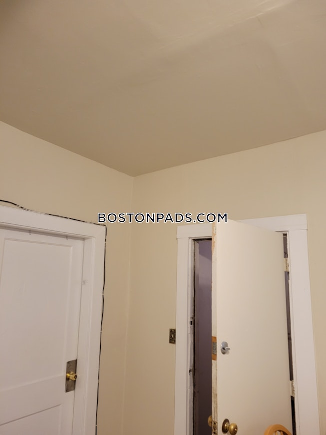 Roxbury Crossing - $4,000 /mo