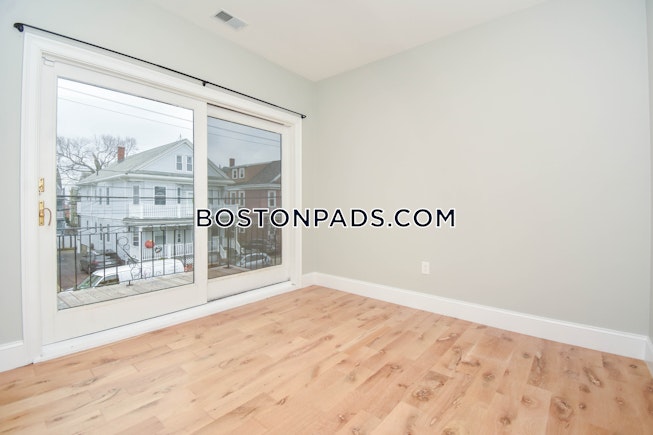 Boston - $4,250 /mo