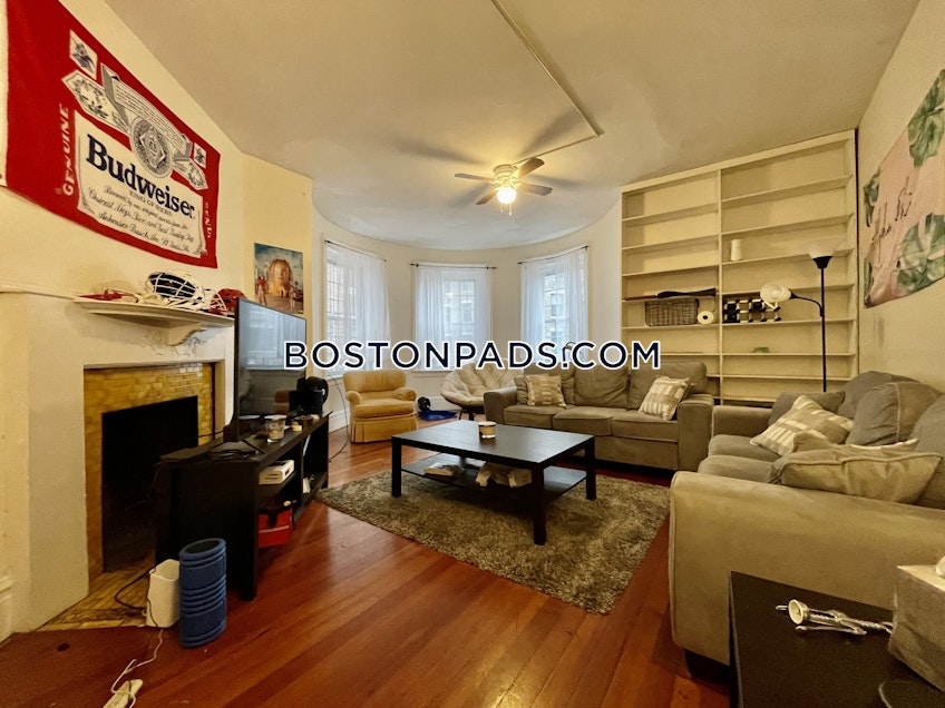 Brookline - $4,850 /month