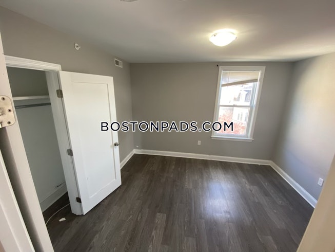 Somerville - $4,600 /mo