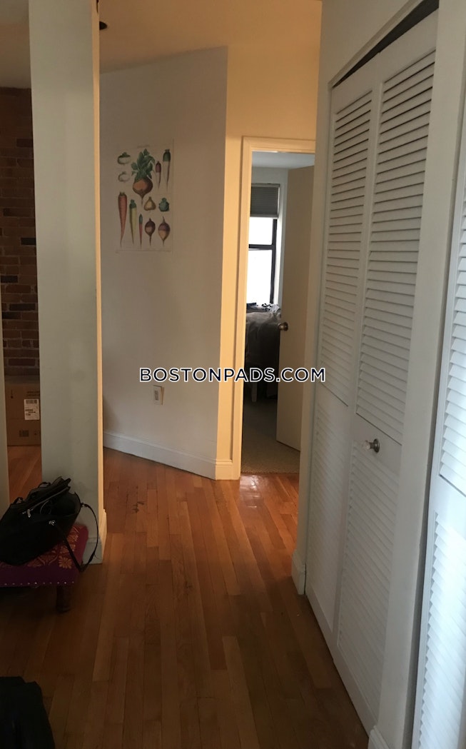 Boston - $3,000 /mo