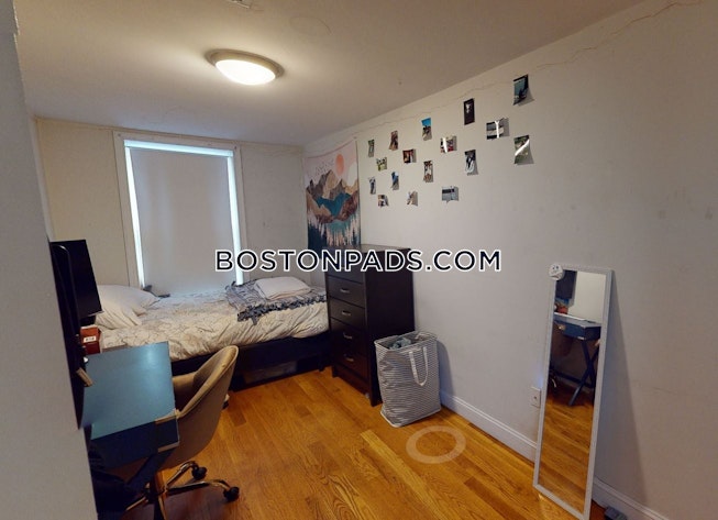Boston - $8,000 /mo