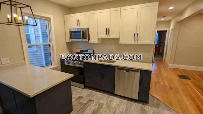 Boston - $2,900 /mo