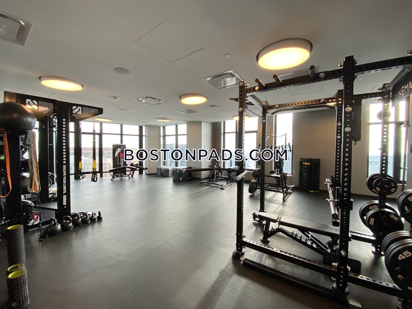 Boston - $5,175 /month