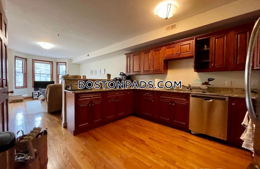 Boston - $5,100 /month