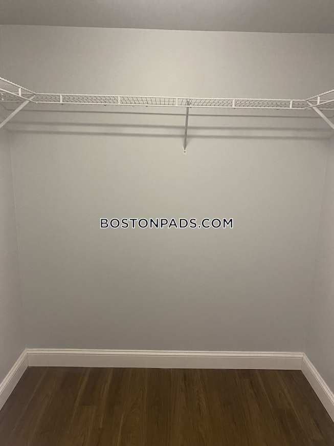 Boston - $3,751 /mo