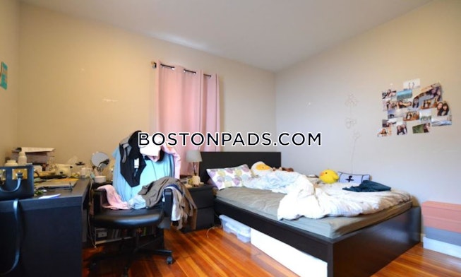 Boston - $4,200 /mo