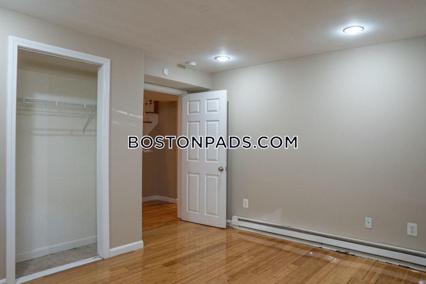 Boston - $7,800 /month