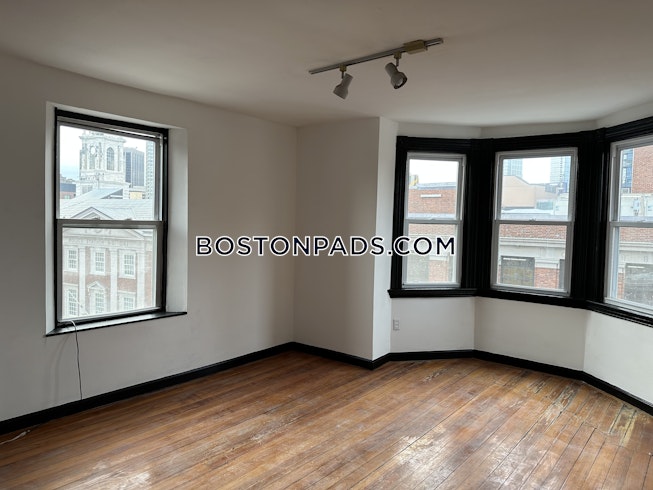 Boston - $3,600 /mo