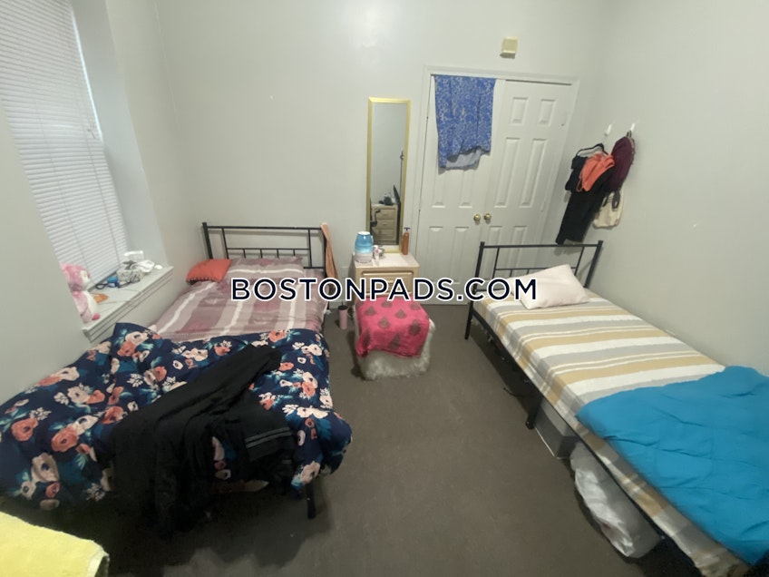 Boston - $3,900 /month