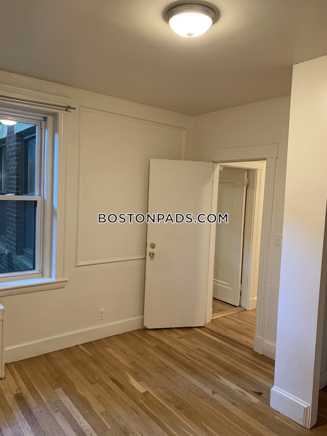 Boston - $3,800 /mo