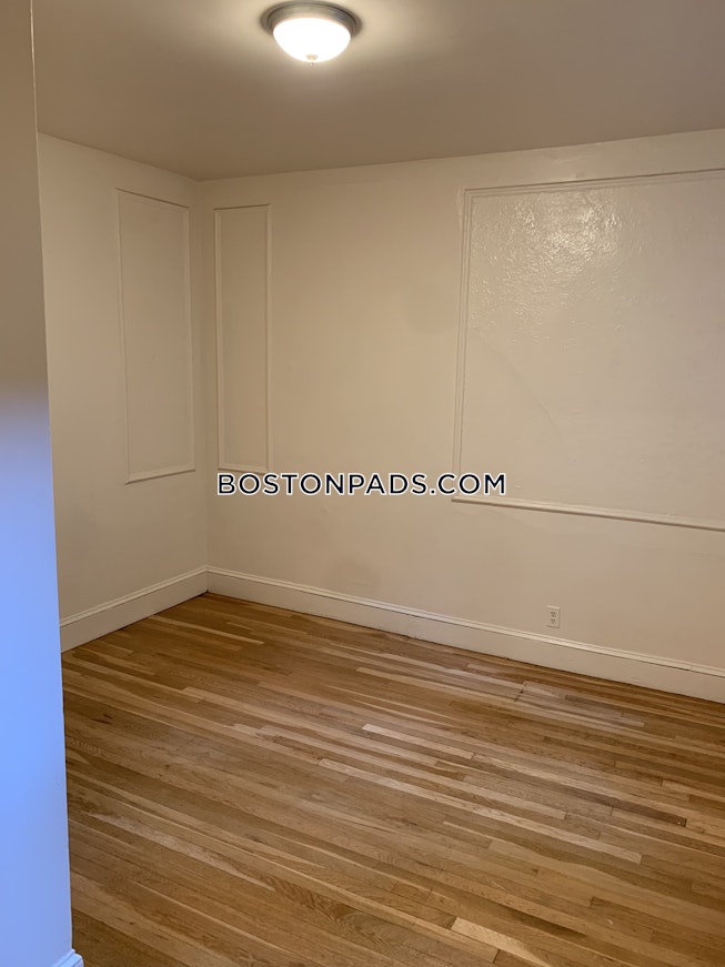 Boston - $3,800 /mo