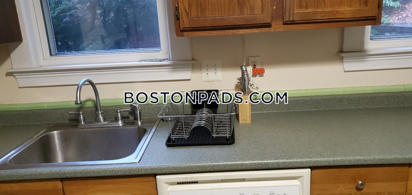 Boston - $8,000 /month