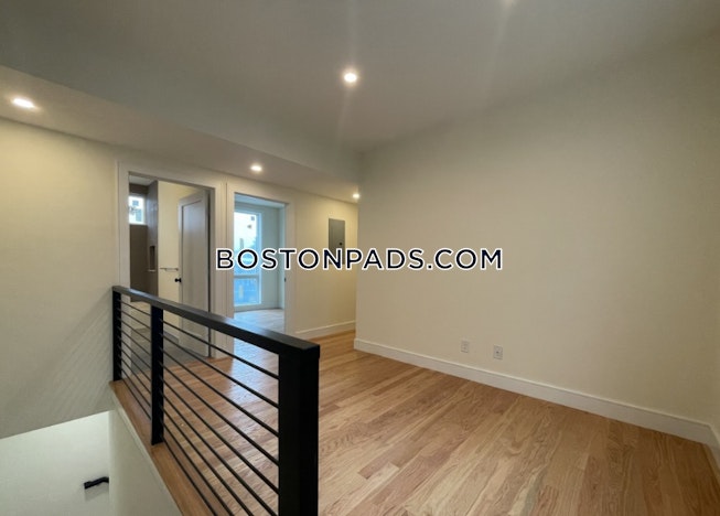 Brookline - $5,500 /mo