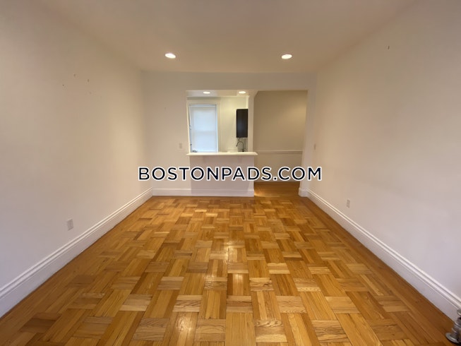 Boston - $2,375 /mo