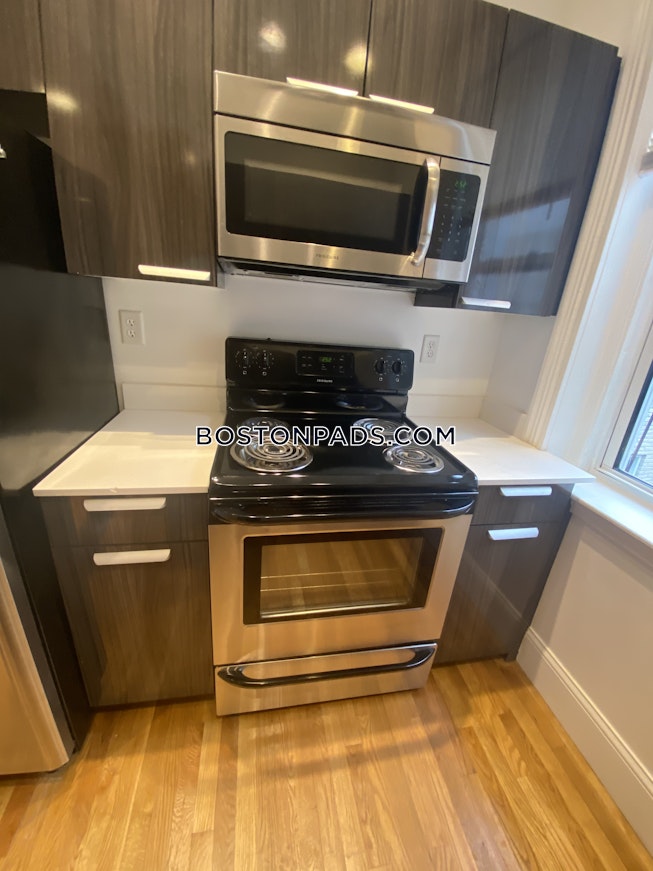 Boston - $2,375 /mo