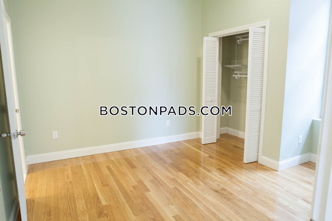 Boston - $3,500 /mo