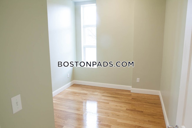 Boston - $3,500 /mo