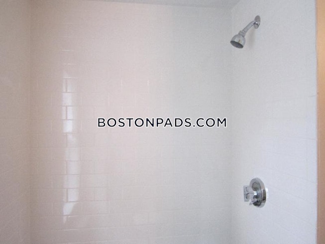 Boston - $3,200 /mo