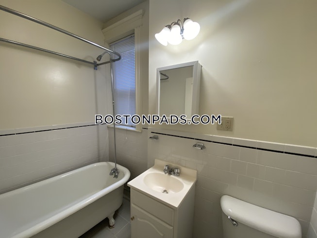 Boston - $2,675 /mo