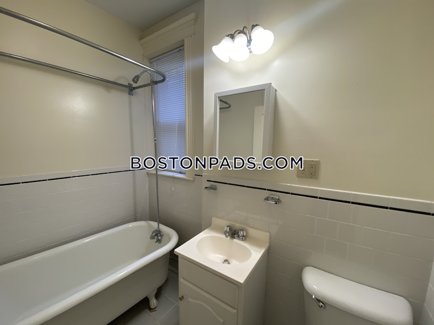 Boston - $2,675 /month