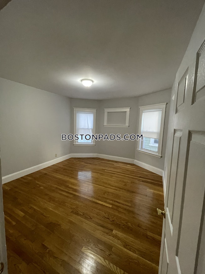 Boston - $3,400 /mo