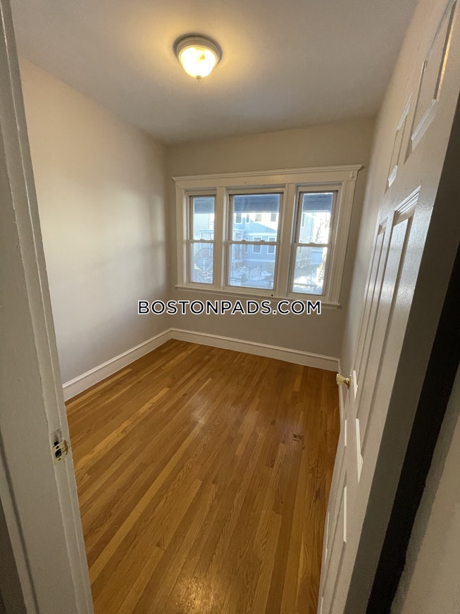 Boston - $3,400 /mo