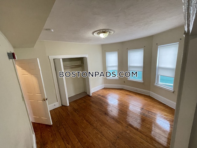 Boston - $2,695 /mo