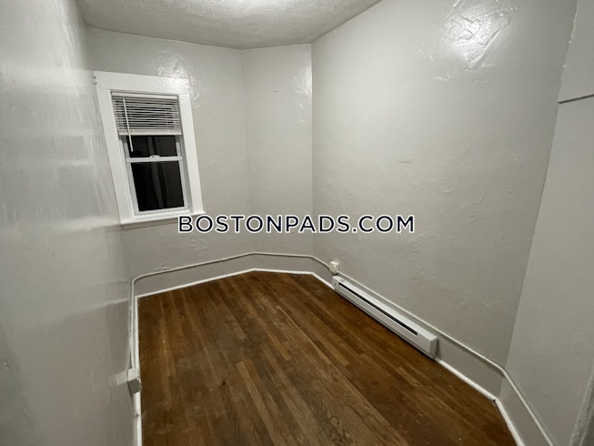 Boston - $2,600 /mo