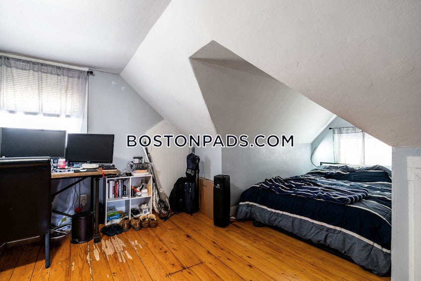 Boston - $4,600 /month