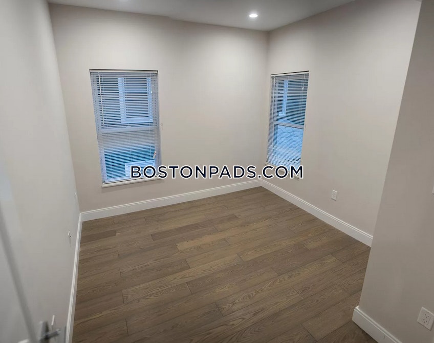 Boston - $3,600 /month