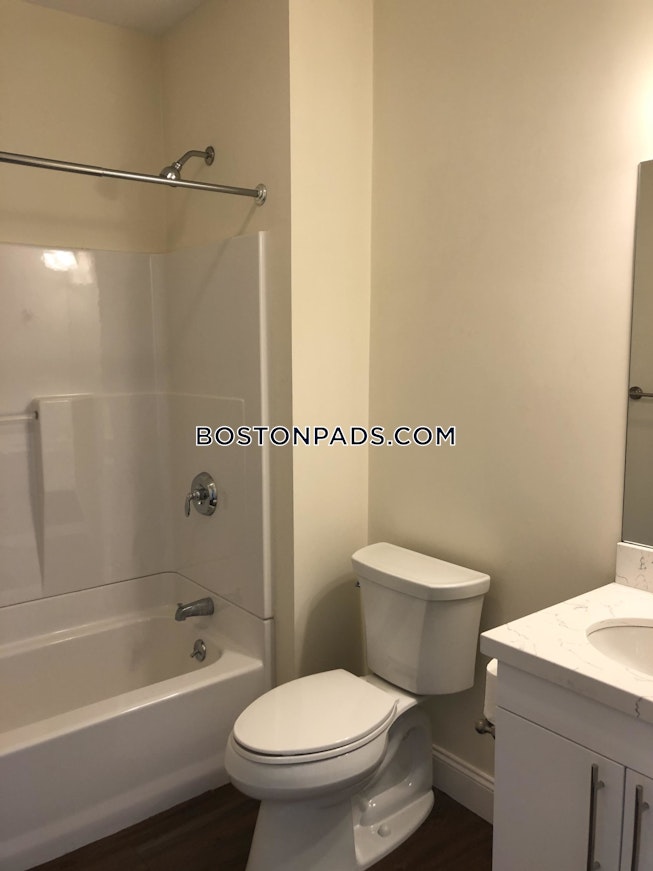 Boston - $3,300 /mo