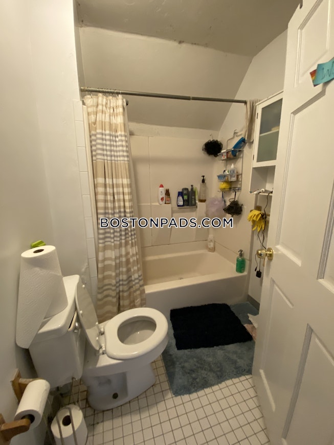 Boston - $4,000 /mo