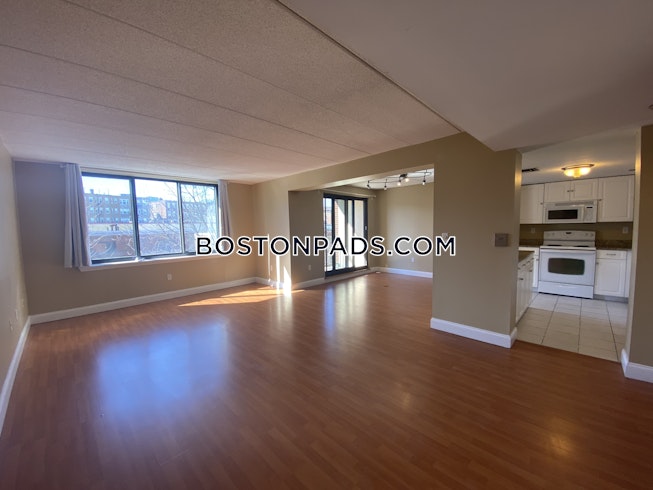 Boston - $3,350 /mo