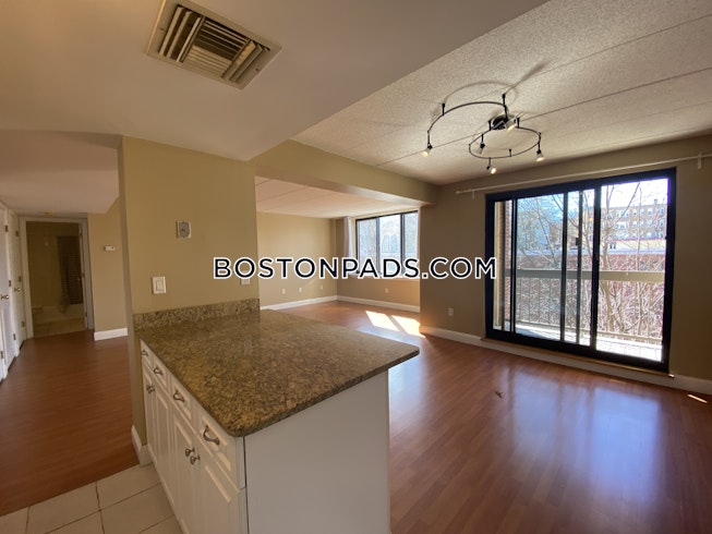 Boston - $3,350 /mo