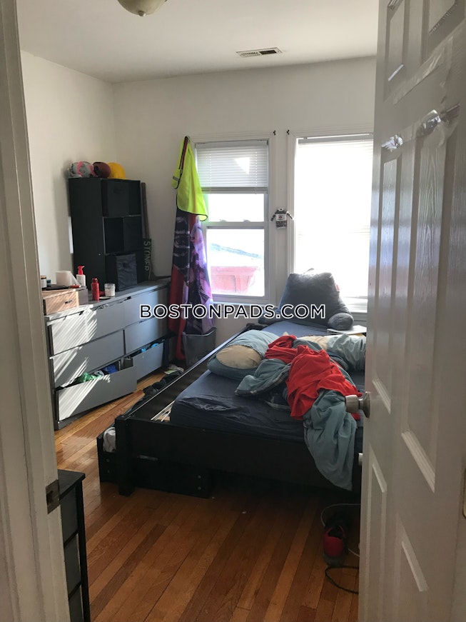 Boston - $3,600 /mo