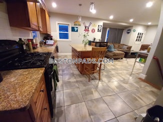 allston-6-beds-2-baths-boston-6000-5575570