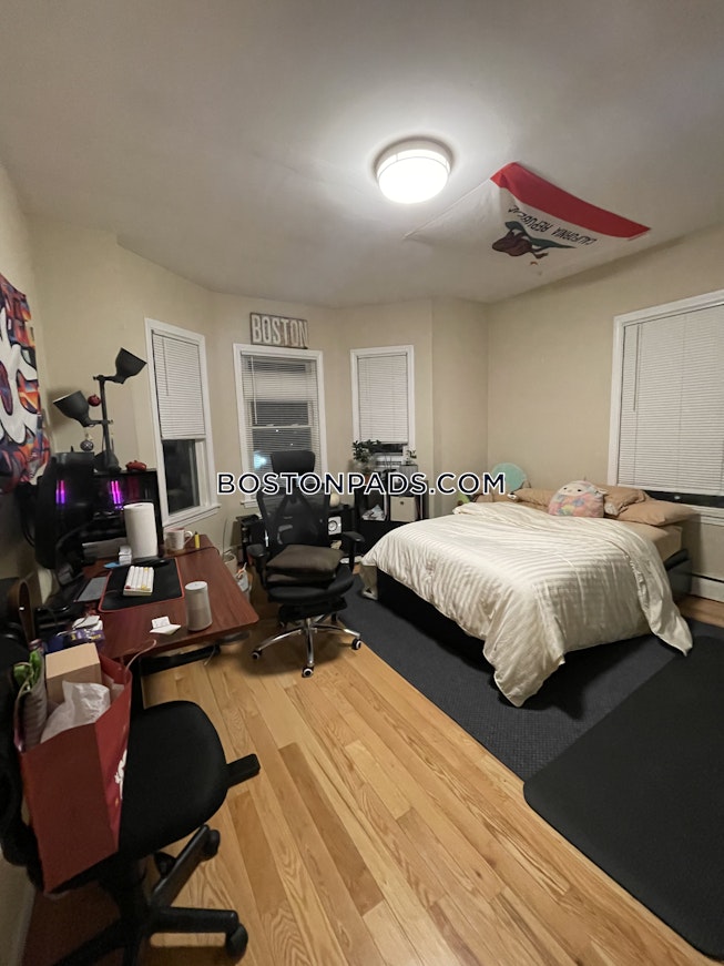 Boston - $4,000 /mo