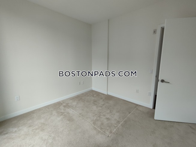Boston - $4,263 /mo