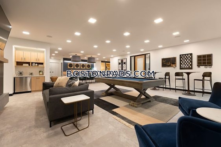 Boston - $3,495 /month