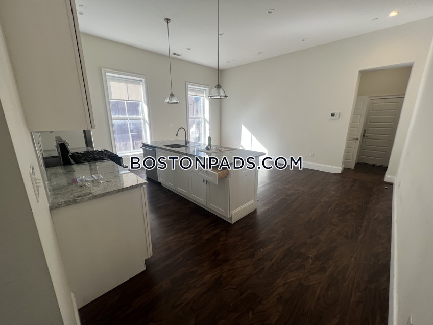 Boston - $5,500 /month