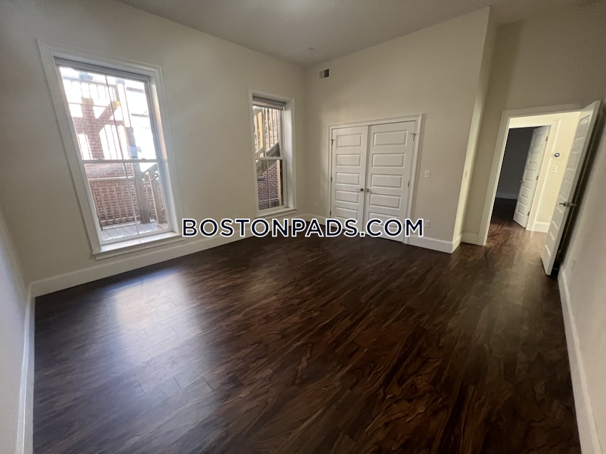 Boston - $5,500 /month