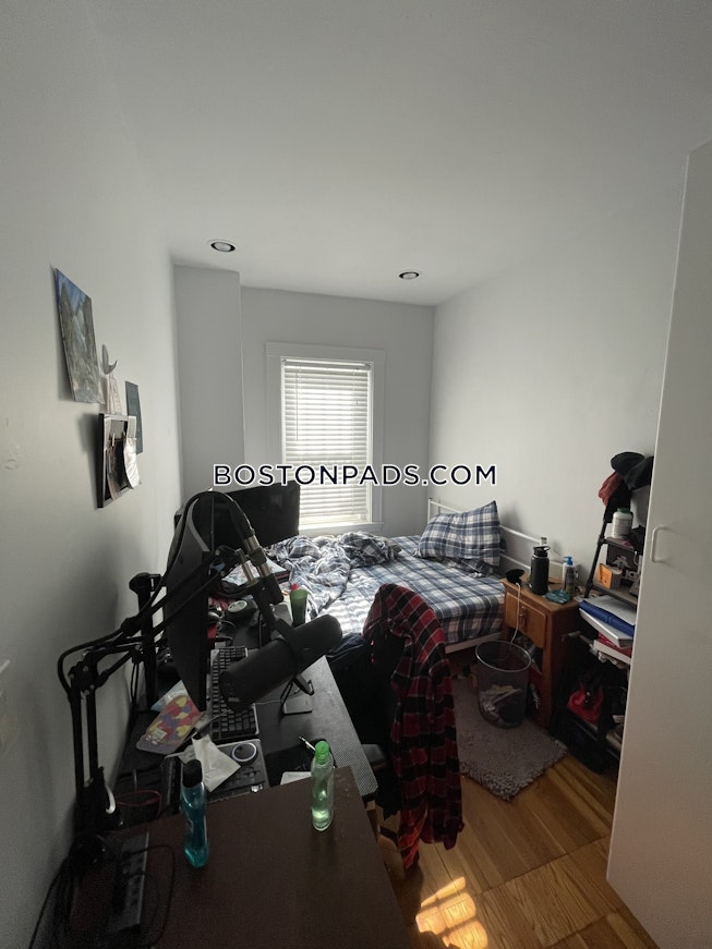 Boston - $3,795 /mo