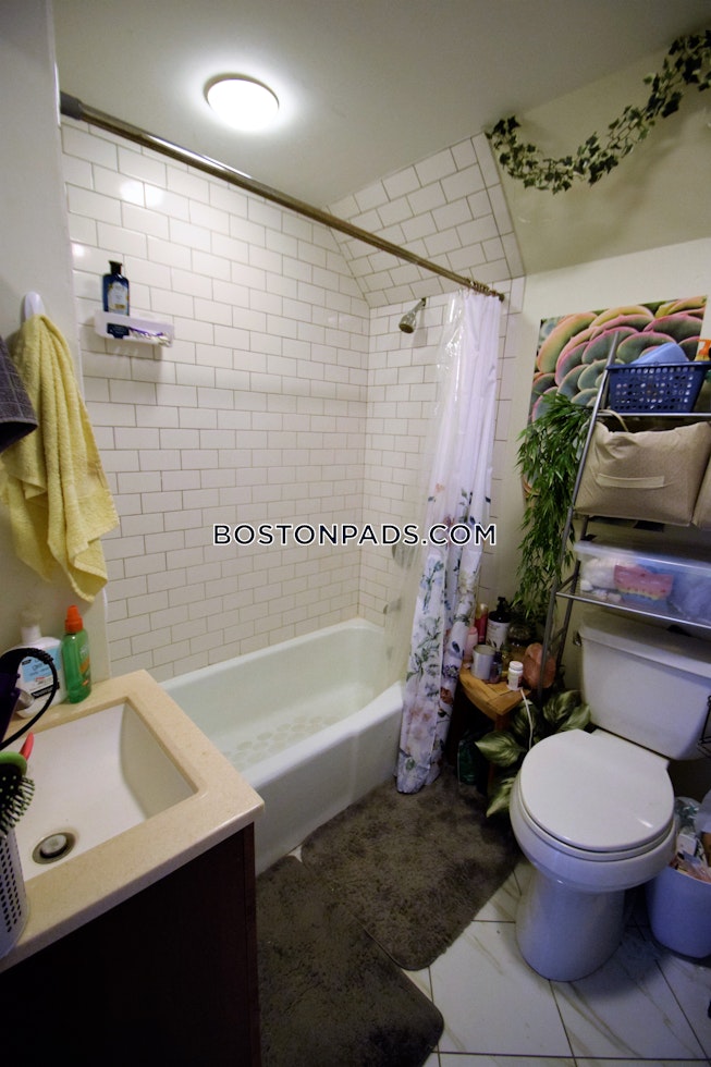 Boston - $5,995 /mo