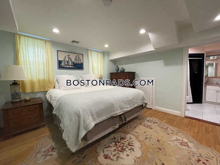 Boston - $4,800 /month